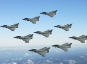 雷火电竞亚洲先驱-萨卡关键战不手软，佛罗伦萨封锁莱比锡红牛—当英雄主义遇见战术纪律