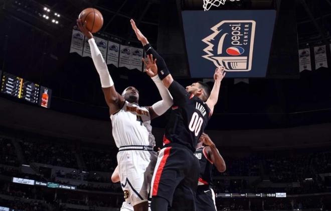 四川队翻盘上海队，麦科勒姆状态火热