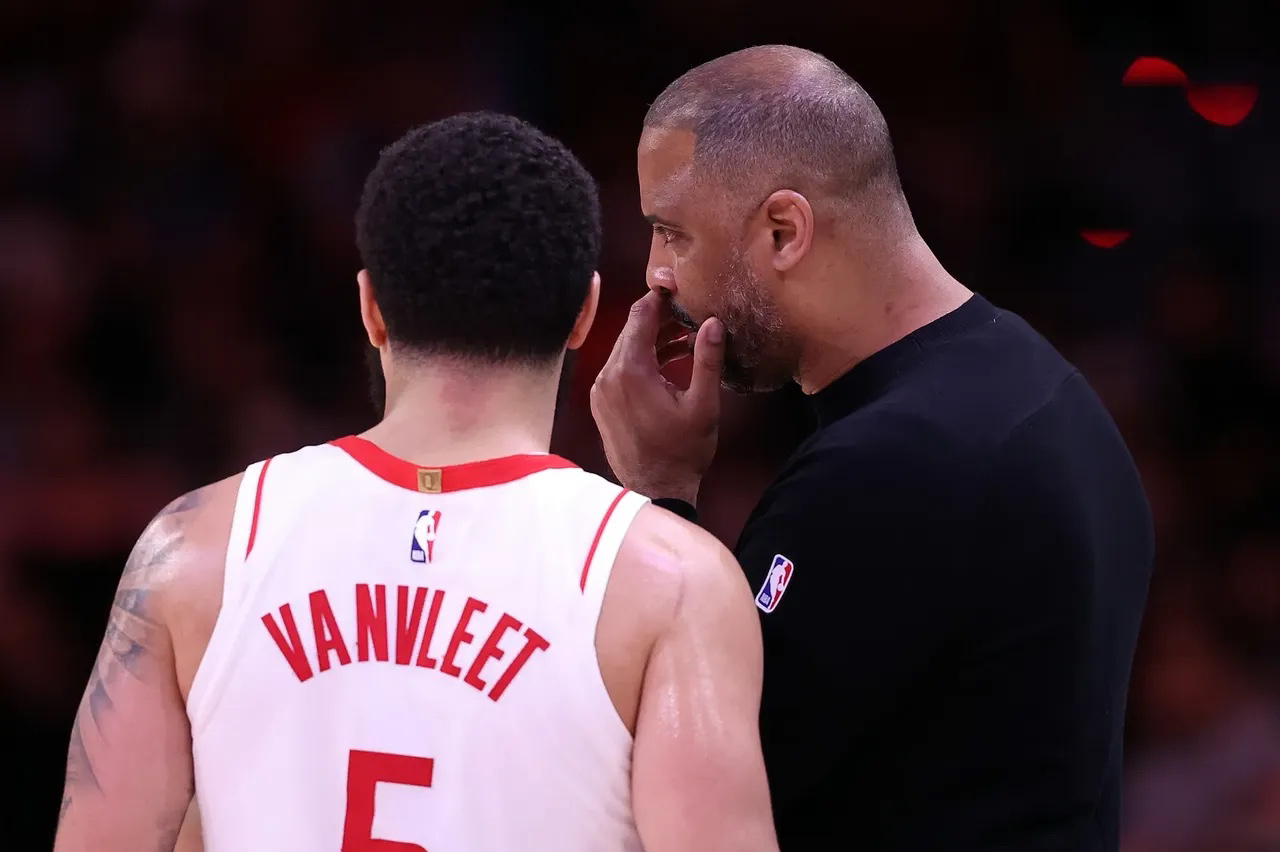 凯尔特人球员被曝酒驾，引发球队管理层紧张