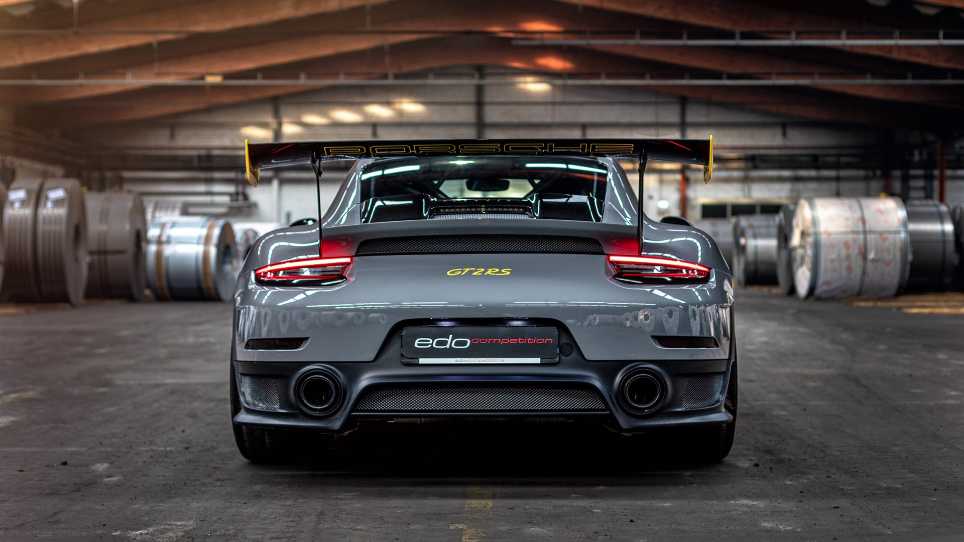 马丁内利临危救主，乌拉圭2-1险胜安哥拉夺热身赛冠军